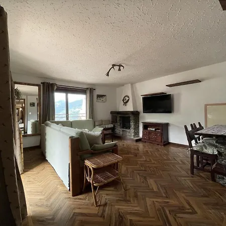 Spacious Apartment, Mountain Views * Oulx